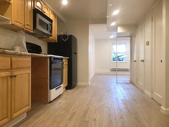 Kitchen before Dishwasher installed.
Entrance to Living Room