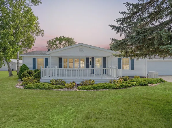 713 Iroquois Ave, Prudenville, MI 48651