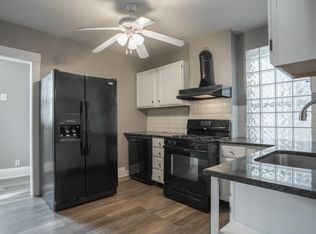 4228 Greenwood Pl, Kansas City, MO 64111