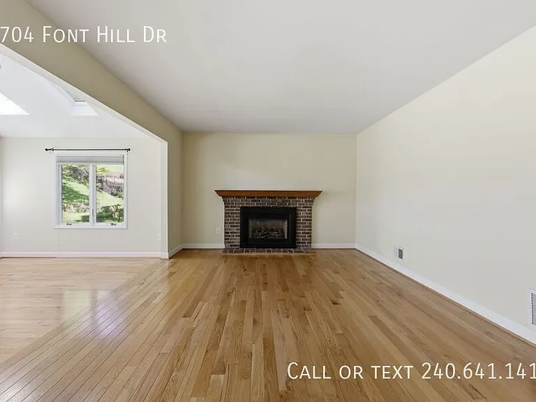 3704 Font Hill Dr — Photo 10