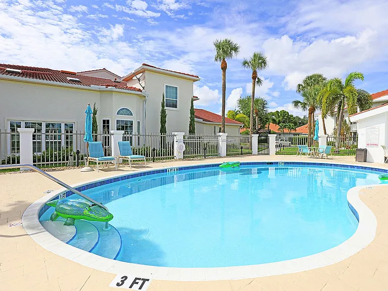 11921 Seabreeze Cove Ln — Photo 48