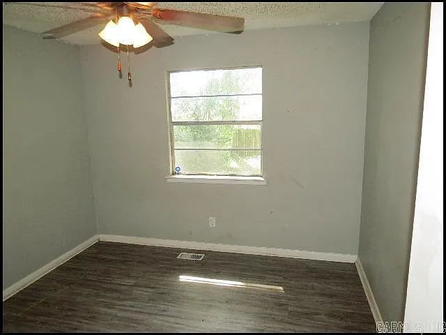 1020 Towering Oaks Dr — Photo 17