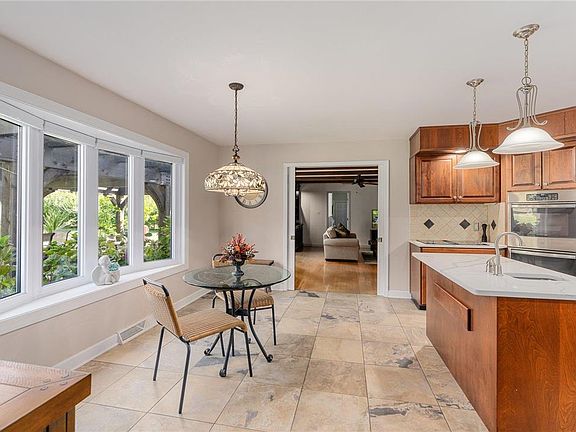 2nd image of 3332 Green Meadow Dr