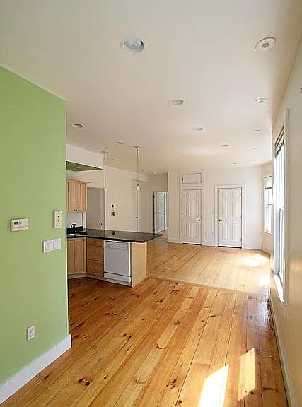 363 Columbia St #3 — Photo 7