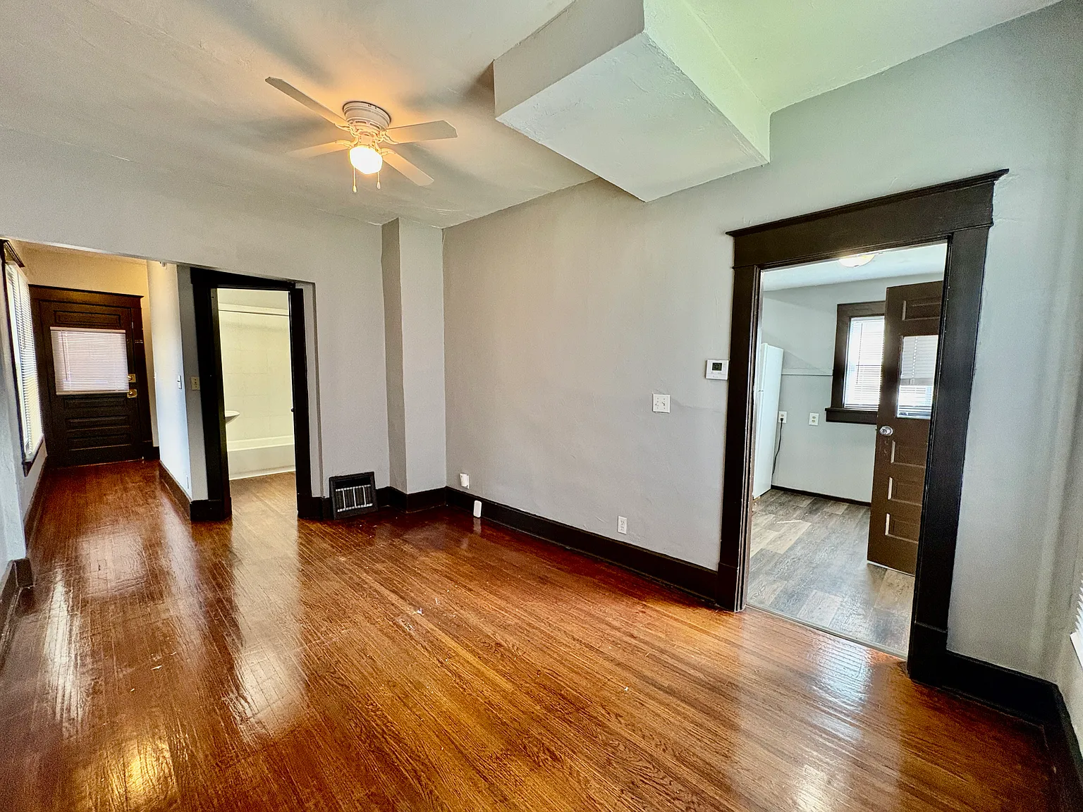 3 bed, 1153 sqft, $1,499 — Photo 3