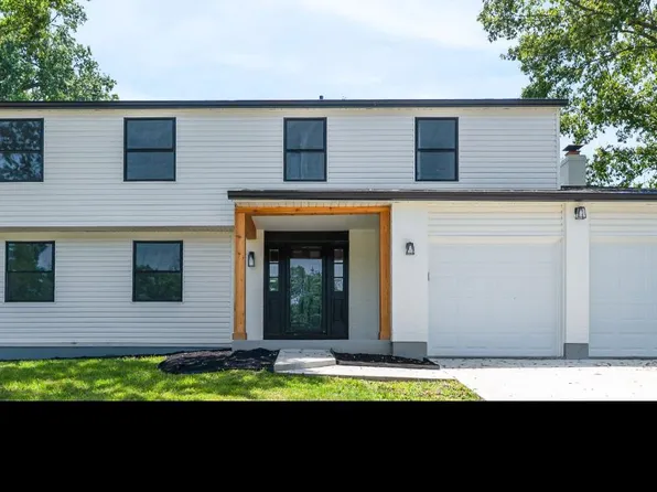1581 Lemontree Dr, Cincinnati, OH 45240