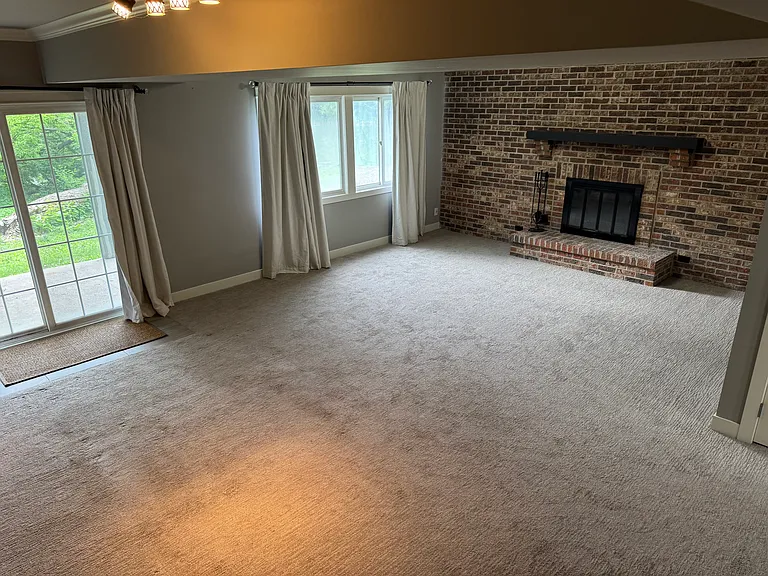 13241 Webster Ave — Photo 25