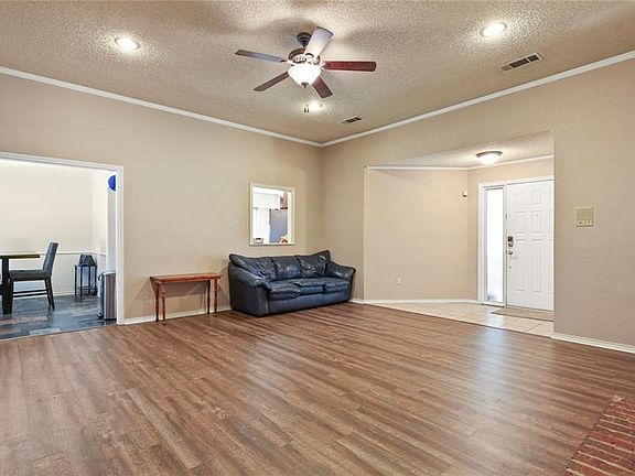 5th image of 2502 Fairmont Ct