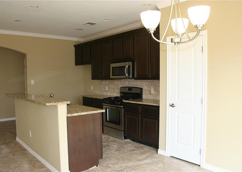 1st image of 1759 Heath Dr