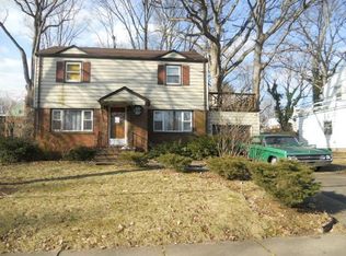 1600 Van Cortland Ter, Teaneck, NJ 07666