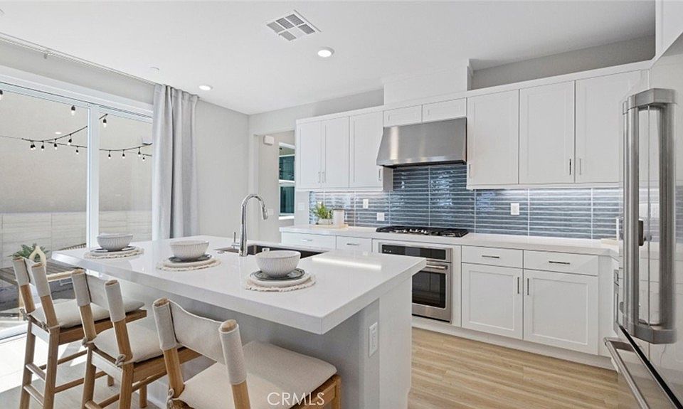 1st image of 27235 Tamarack Ln