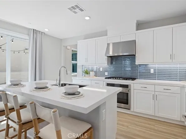 27235 Tamarack Ln, Valencia, CA 91354