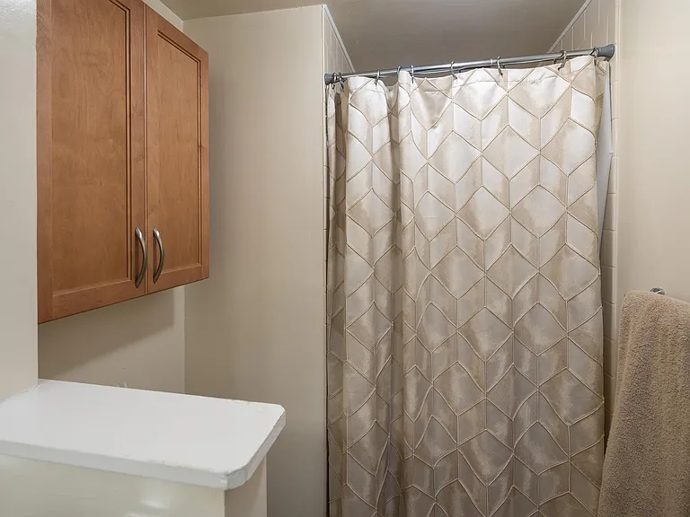 531 Hahaione St #1D-1 — Photo 21