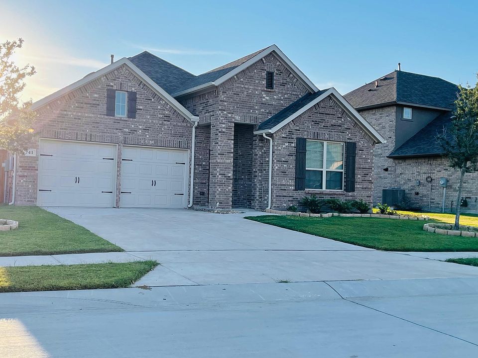 1st image of 741 Gray Wolf Dr