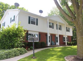 4935 Sunset Rd, Manitowoc, WI 54220