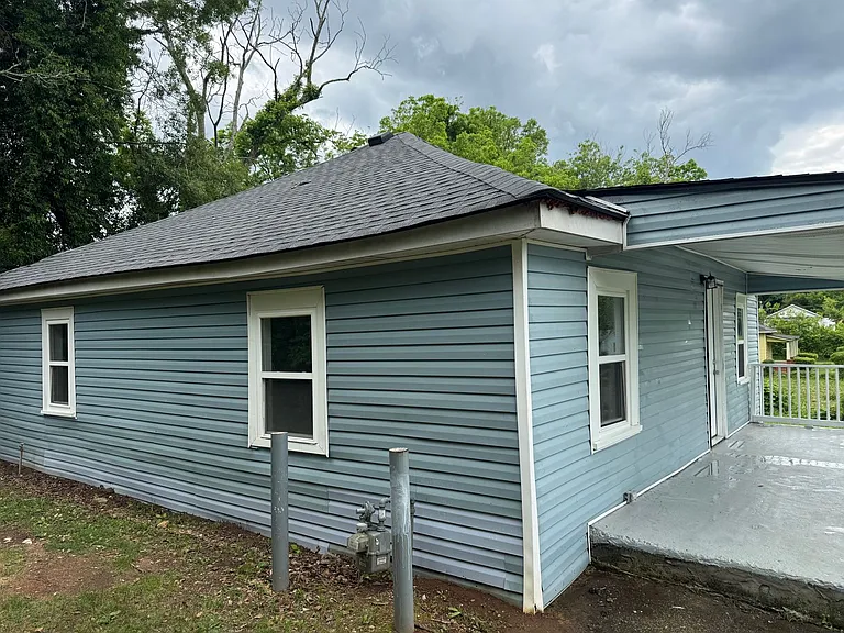 530 E Tinsley St — Photo 3