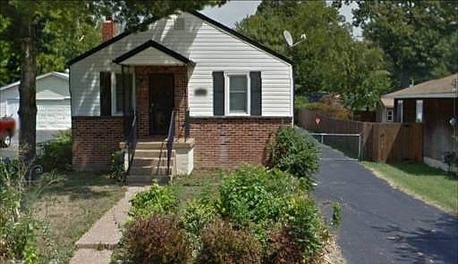 1st image of 2214 Dawes Pl