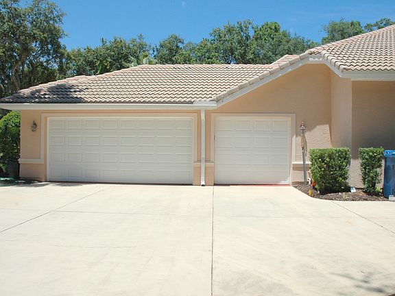 Oversized 3-Car Garage