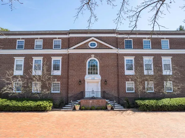 2980 Four Pines Dr APT 3, Lexington, KY 40502
