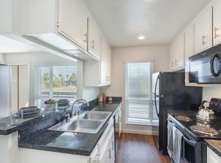 4467 Dawes St APT 3F, San Diego, CA 92109