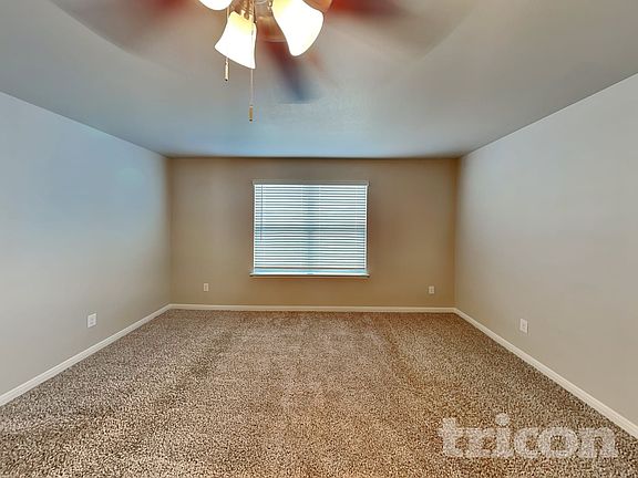 4th image of 921 Mallorie Ln