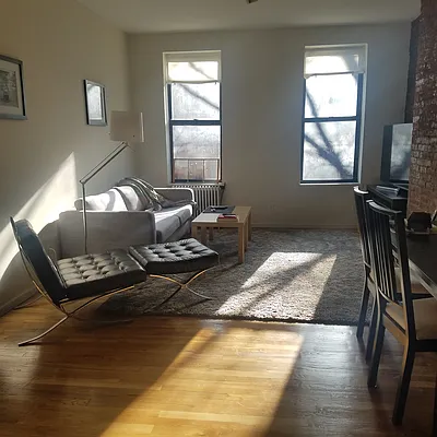 Rented by Chartwell Manhattan Realty | media 1