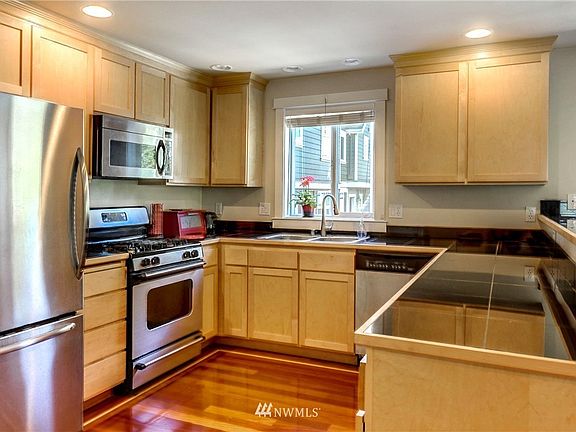 3rd image of 1017 N 50th St