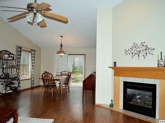 5th image of 3127 Ellen Ct NW