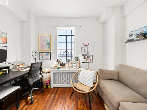 5 Tudor City Place image 1 of 17