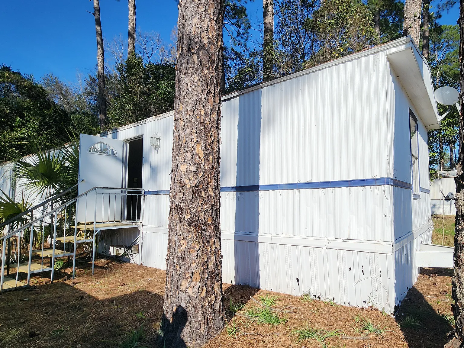 2 bed, 700 sqft, $775 — Photo 2
