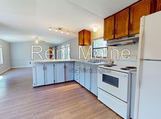 27 Possum Ln, Carmel, ME 04419