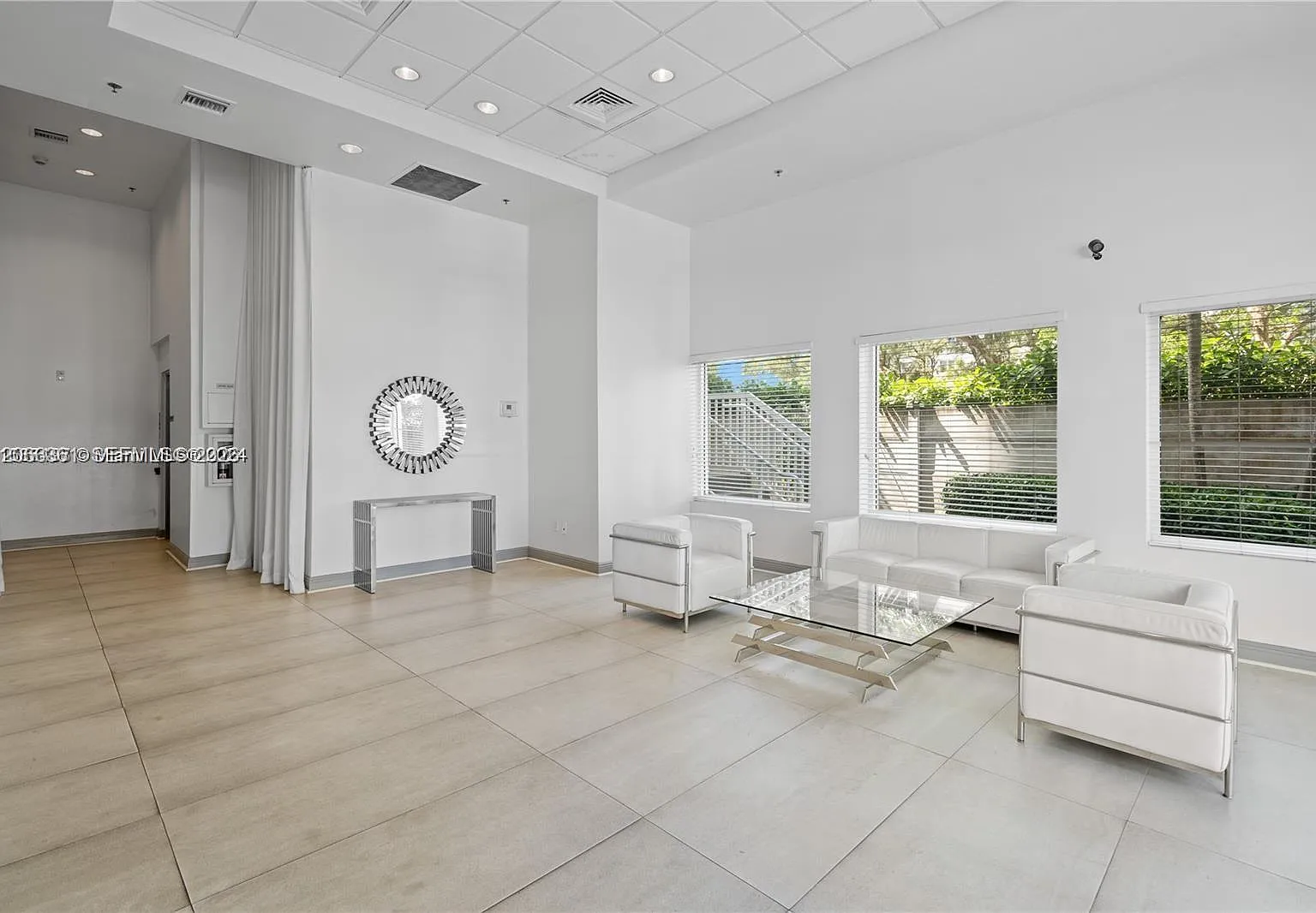 1 bed, 939 sqft, $2,800 — Photo 3