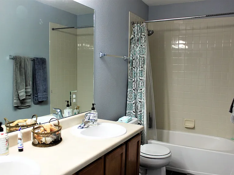 7665 Chancellor Dr — Photo 19