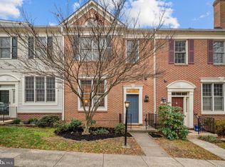 3721 Huntley Meadows Ln, Alexandria, VA 22306