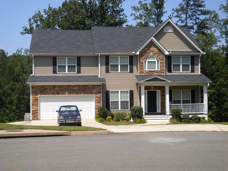 http://www.propertyboss.net/CustomerImages/EXCALIBR_92531/media/Properties/9465%20Dunmoore%20Dr%20(23DE)/zsmall_1.JPG