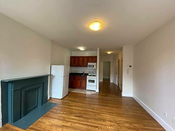 4th image of 226 E 59th St APT 5FE