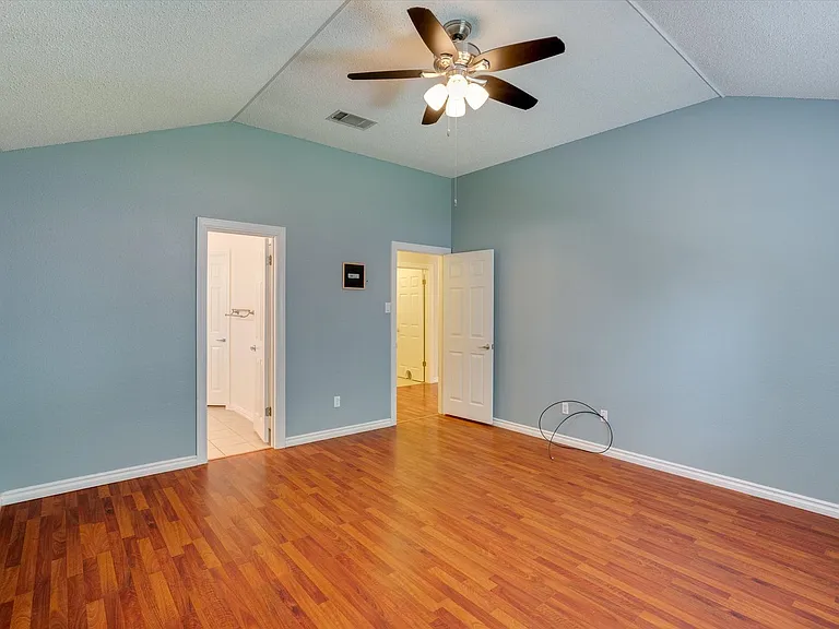 20821 Pacers Gait Ln — Photo 11