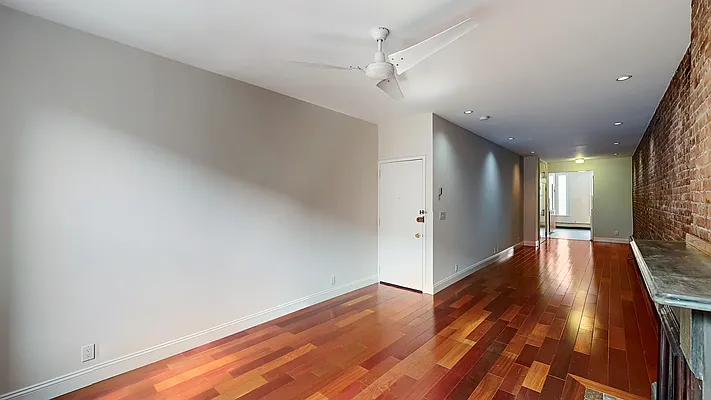 Rented by Level Group | media 1