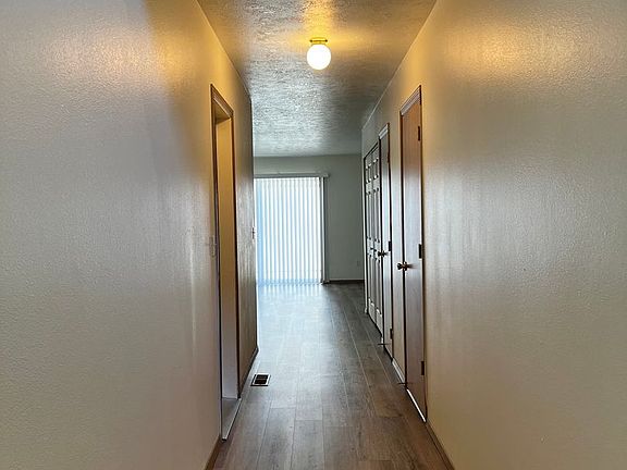 3rd image of 5503 Glenridge Way #5505