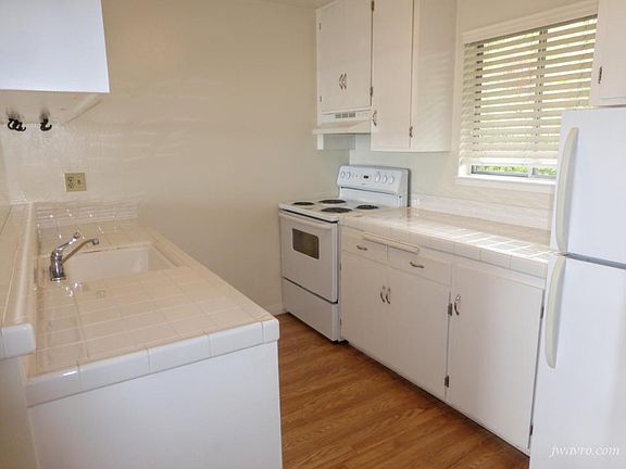 4th image of 1266 Stanyan St APT 11