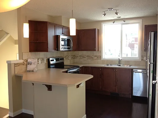 1729 New Brighton Dr SE — Photo 2