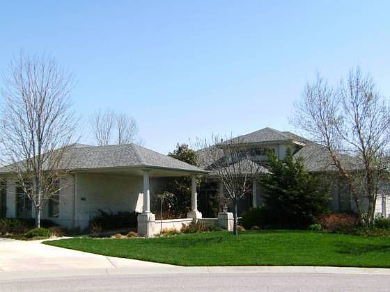 2nd image of 1680 E Troon N