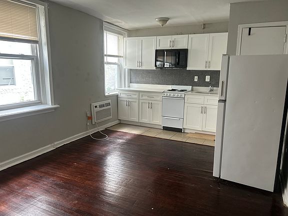 2nd image of 3416 Spring Garden St #B14