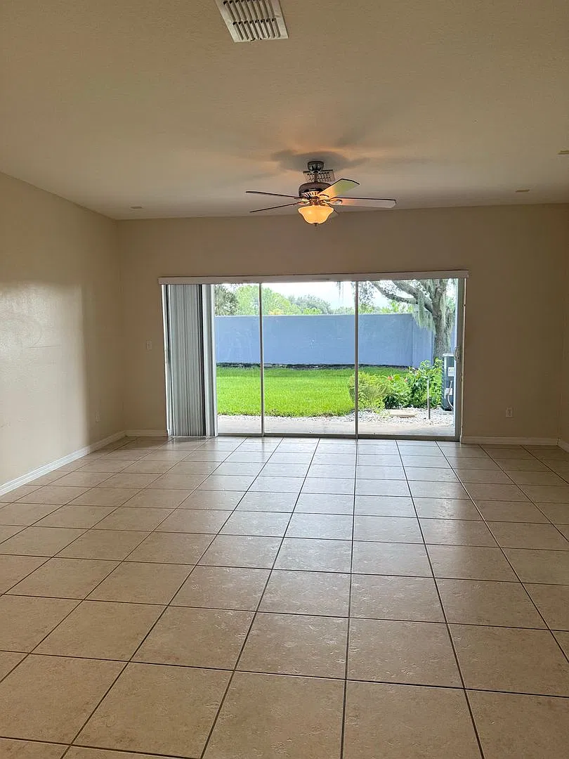 Charming 2-Bedroom, 2-Bath Orlando Rental Comfort, Convenience & Easy Florida Living! — Photo 3
