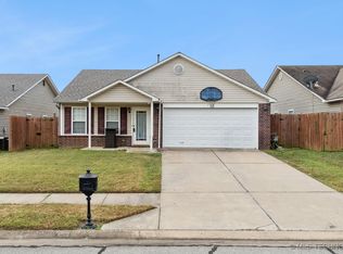 142 Fairlane Ct, Sapulpa, OK 74066