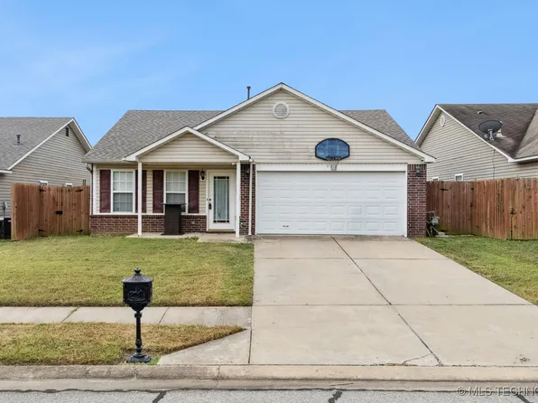 142 Fairlane Ct, Sapulpa, OK 74066