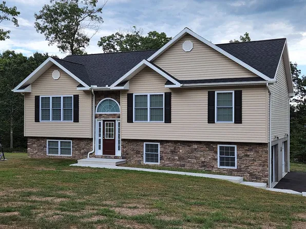 104 Dogwood Rd, Drums, PA 18222