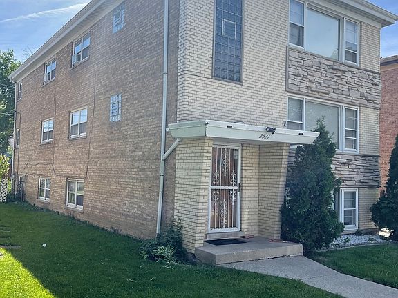 2nd image of 2521 N 75th Ave