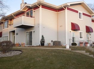 1101 Sunnyslope Dr, Racine, WI 53406