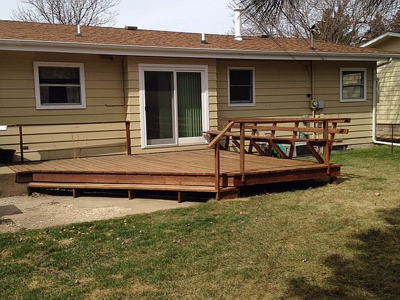 2nd image of 842 8th Avenue West